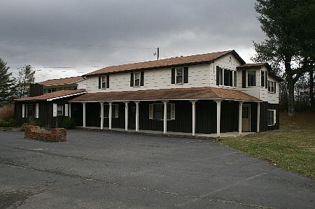1st image of 4921 E Lee Hwy #A
