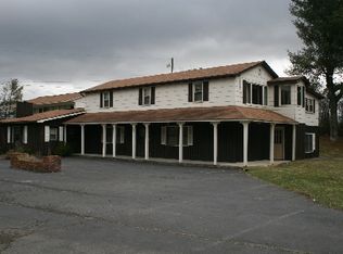 4921 E Lee Hwy #B, Max Meadows, VA 24360