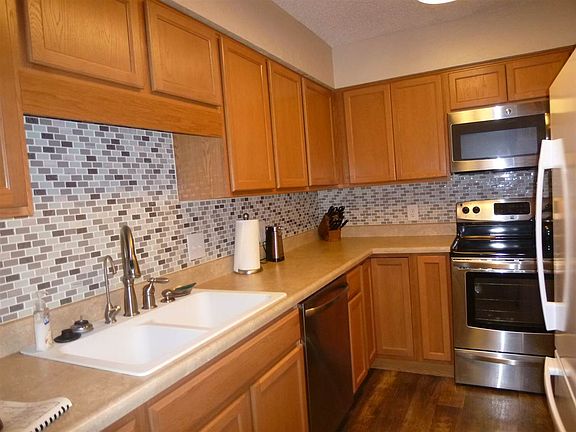 3rd image of 1500 E 10th Ave APT A1