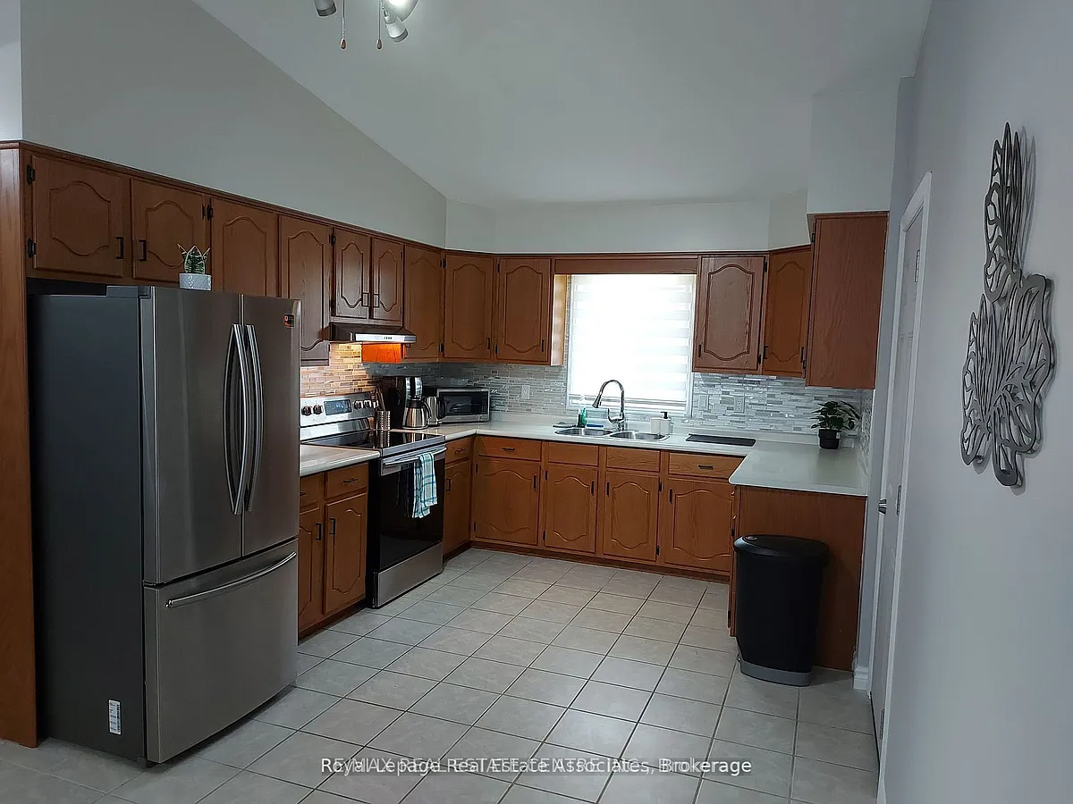 Building Photo - 31 Josselyn Dr