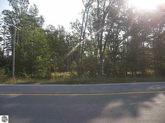 5th image of X S Glen Lake Road X