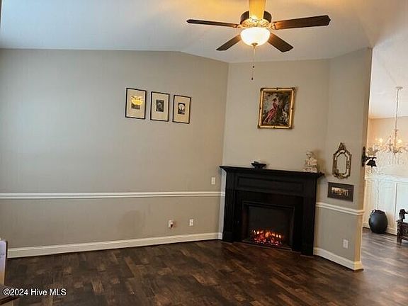 4th image of 2236 Sweet Bay Drive #A