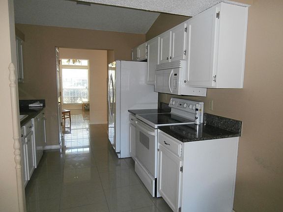 5th image of 4419 Gran Meadows Ln N