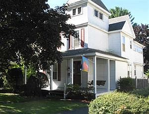 5th image of 266 Pawling Ave