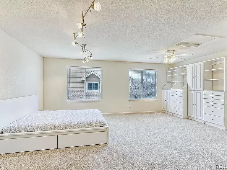Extra bedroom in the loft area