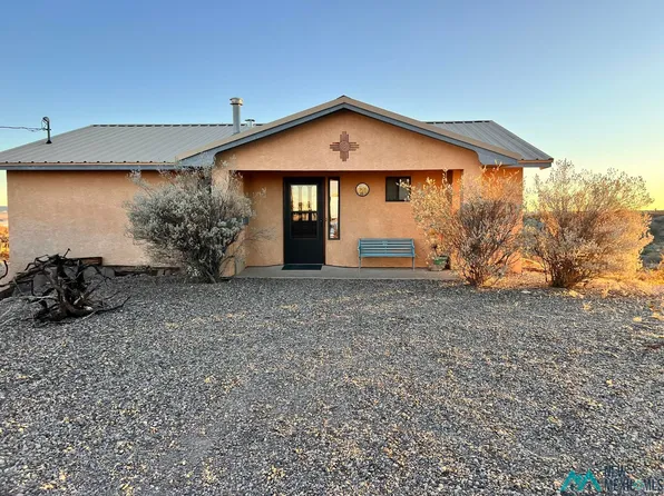 77 S Lost Canyon St, Elephant Butte, NM 87935