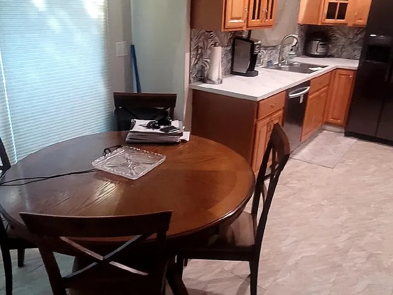 1423 Essex Way #1 — Photo 6