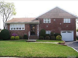 1st image of 178 Vincent Dr