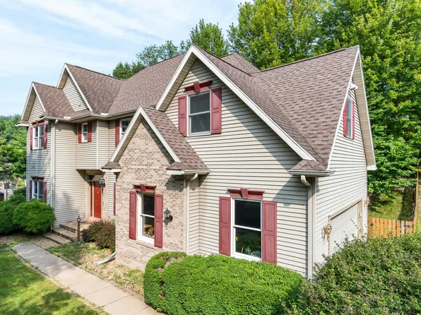 509 Green Coulee Rd, Onalaska, WI 54650