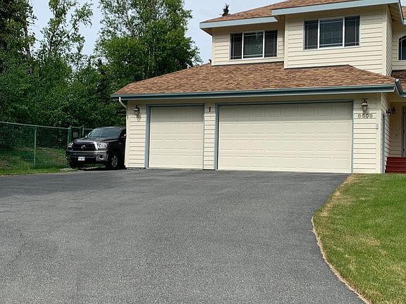 4th image of 8508 Lassen Cir