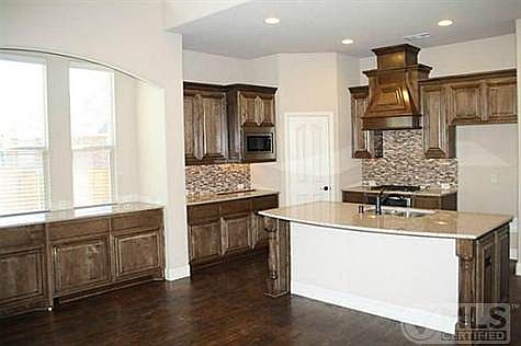4th image of 4207 Watercrest Dr