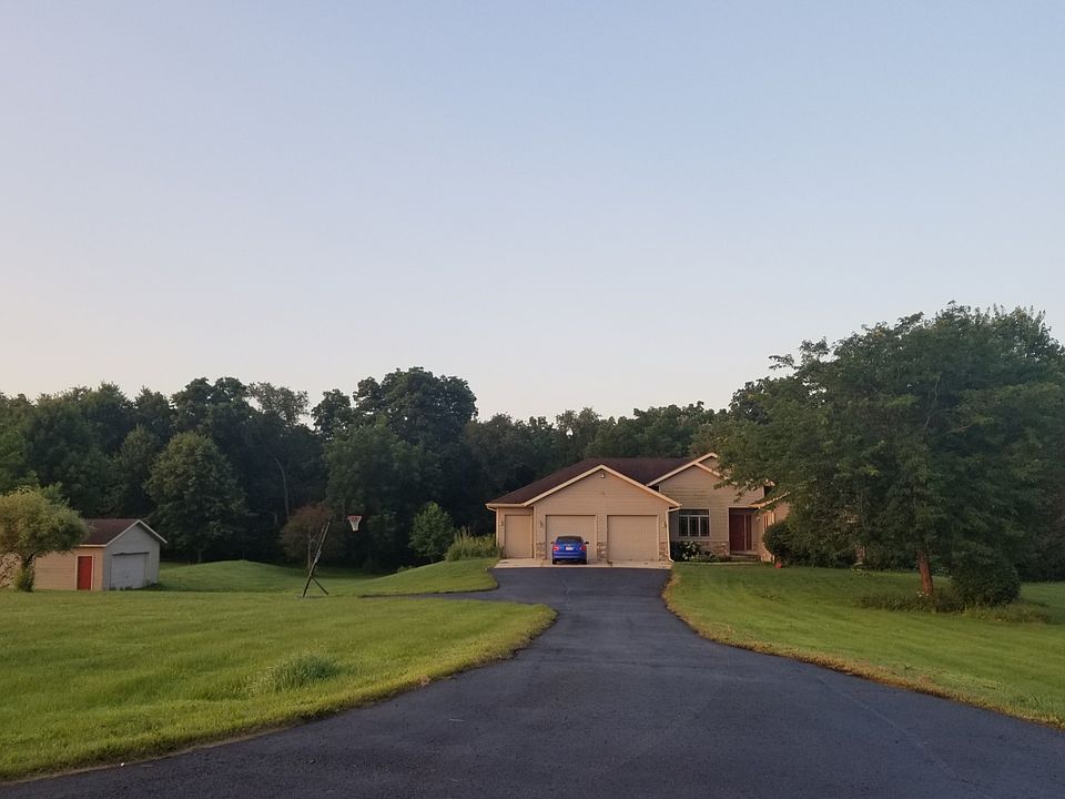 1st image of N4176 Oak Hill Cir