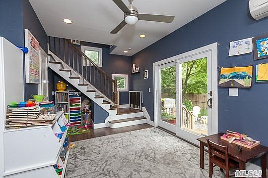 2nd image of 16 River Heights Dr