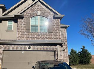 557 Ballustrade Dr, Irving, TX 75039
