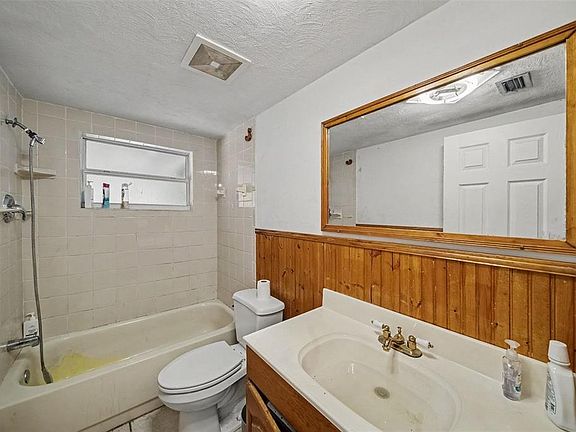 5th image of 6249 MAPLEWOOD DRIVE