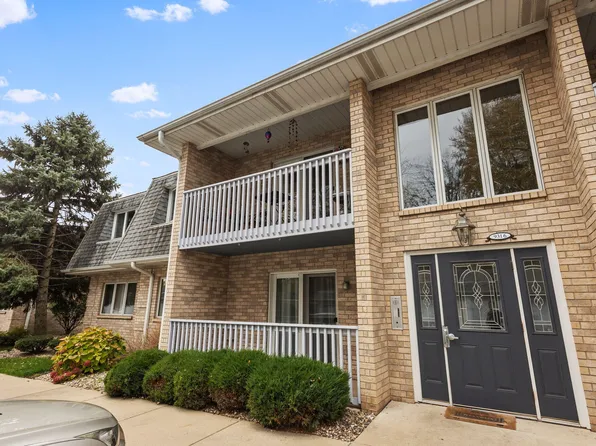 9316 Spring Creek Dr Unit 5, Highland, IN 46322