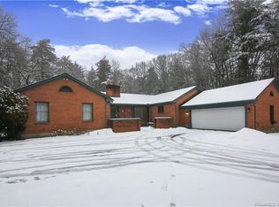 6 Alcima Dr, Simsbury, CT 06070