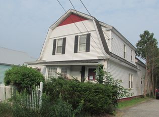 14 Marston St, Norway, ME 04268