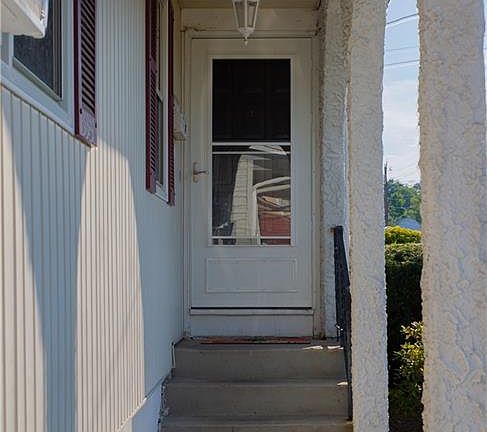 2nd image of 54 Victor Ave