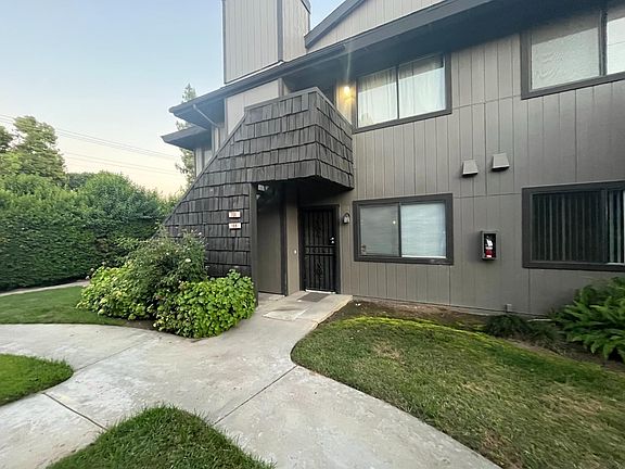 2nd image of 1190 S Winery Ave Unit 108