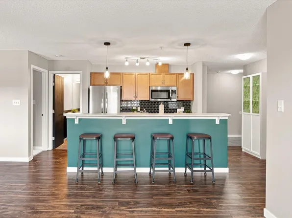 1180 Hyndman Rd NW #240, Edmonton, AB T5A 0P8