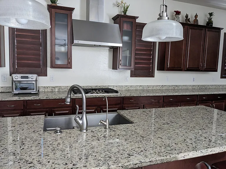 2335 E Beechnut Pl — Photo 5