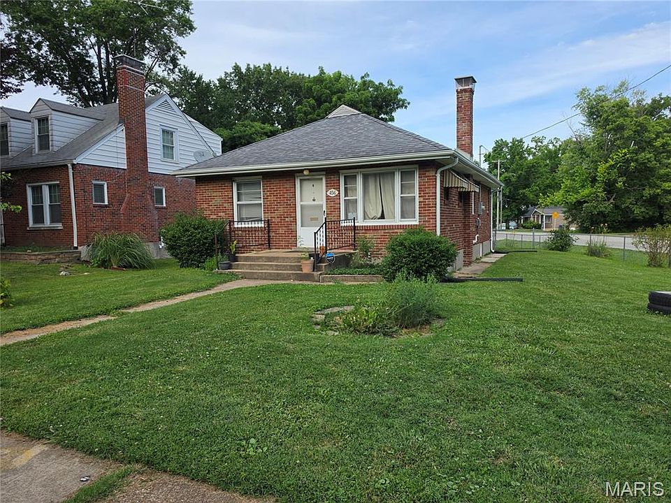 2nd image of 456 Georgia Ave
