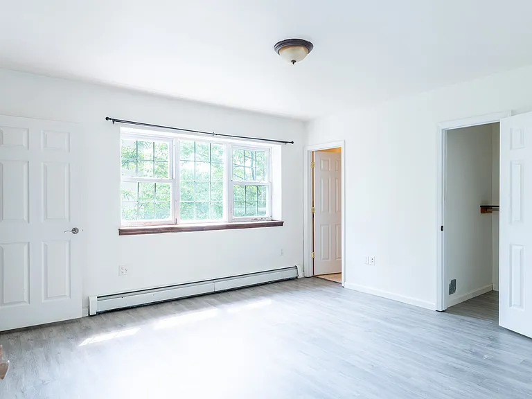198 Stuyvesant Ave #2 — Photo 17