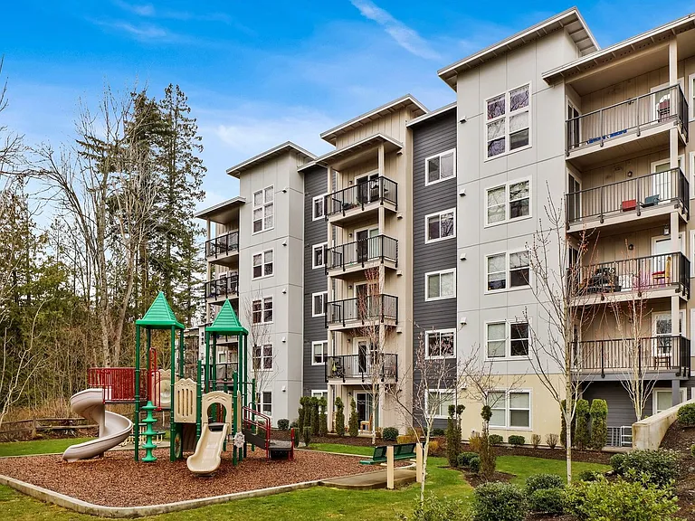 Tremezzo Apartments — Photo 51