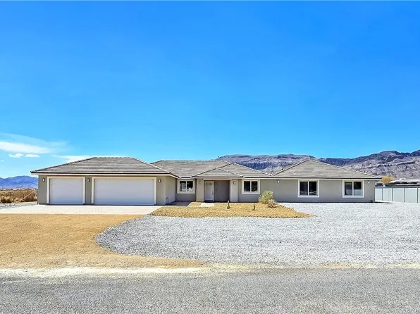 5880 Johnnie Mine St, Pahrump, NV 89060