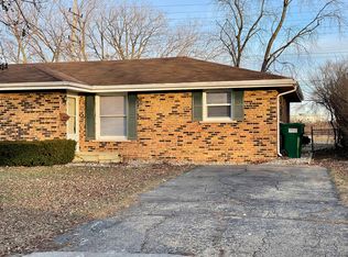 616 Hemlock Ln, Bradley, IL 60915