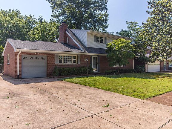 3rd image of 3024 Andover Dr