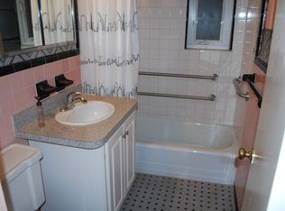 20957 18th Ave, Bayside, NY 11360
