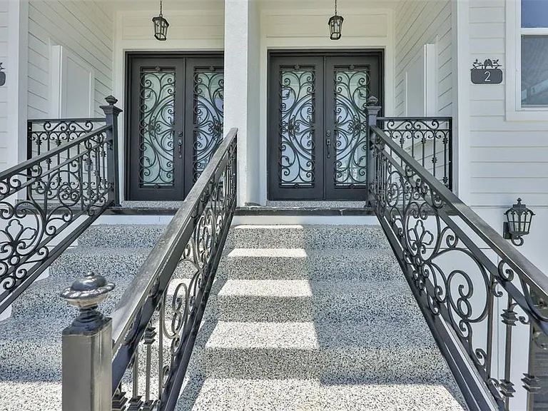 2816 Corrine St #2 — Photo 3