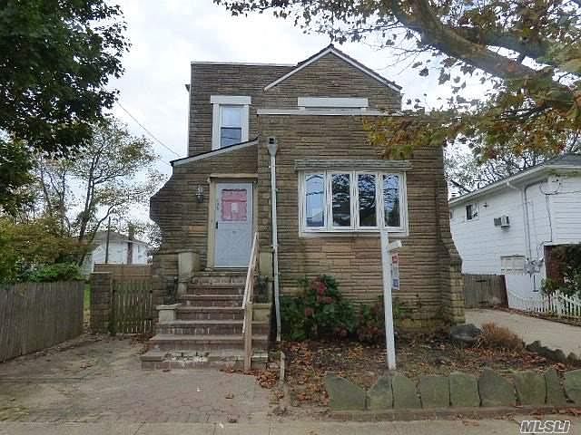 1st image of 136 Kingston Blvd