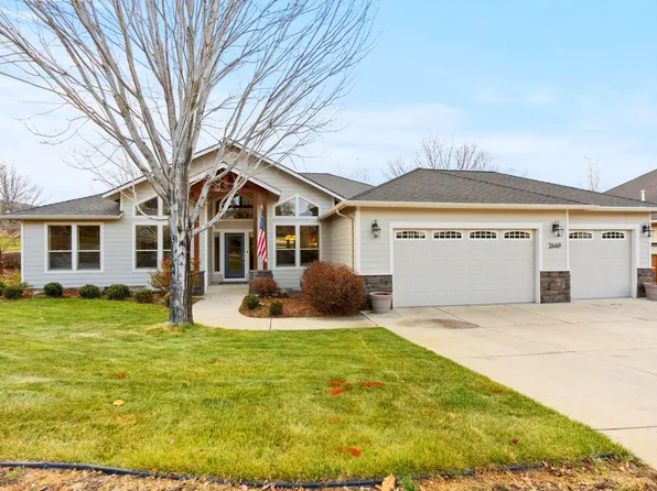 2449 SW 43rd St, Redmond, OR 97756