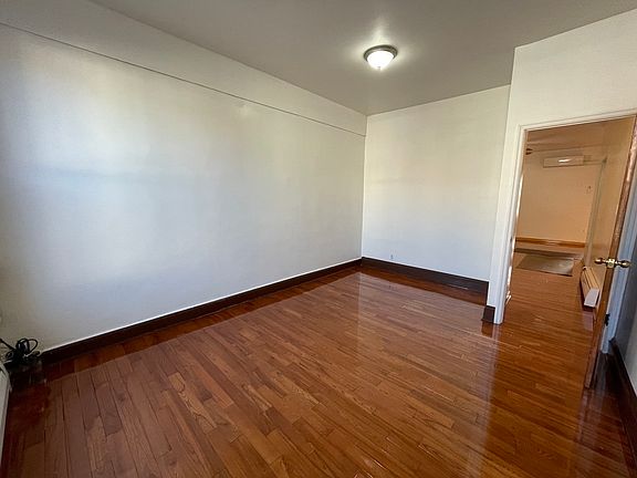4th image of 43-29 Judge St Floor 2