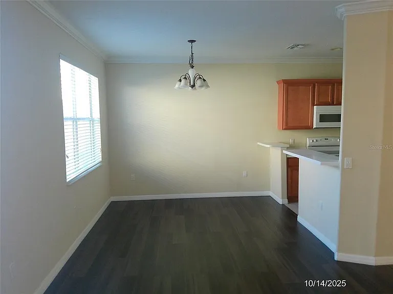 6376 Sedgeford Dr — Photo 9