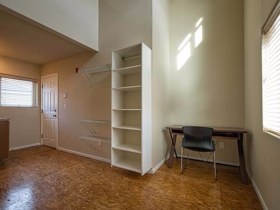4th image of 315 10th Ave Unit A8