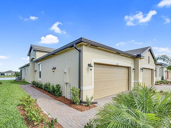 5th image of 12837 SW Lake Fern Cir
