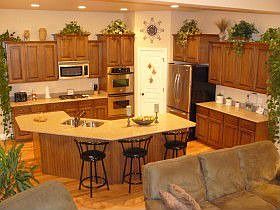 dbl ovens, ss appl, granite, knotty alder cabinets