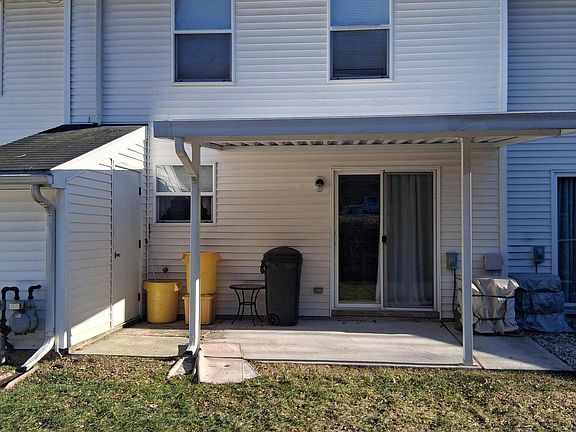 3rd image of 1104 Chicory Ct