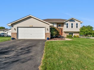 6907 Monmouth Dr, Joliet, IL 60431