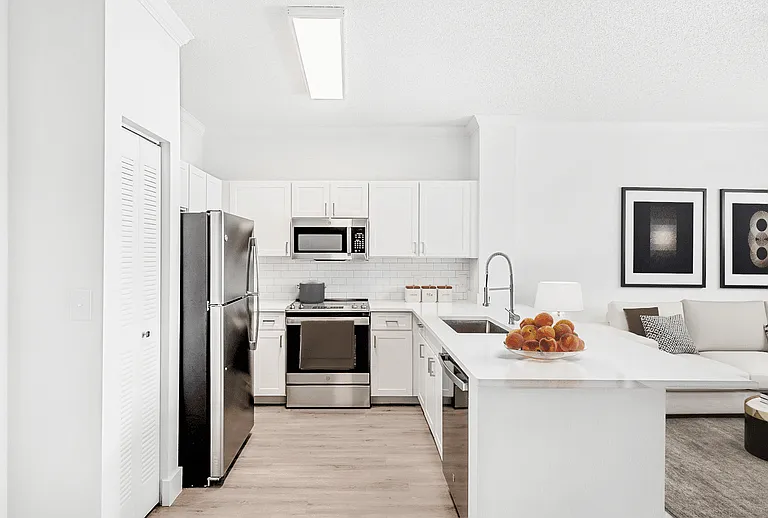 Gables Grand Plaza Apartments — Photo 59