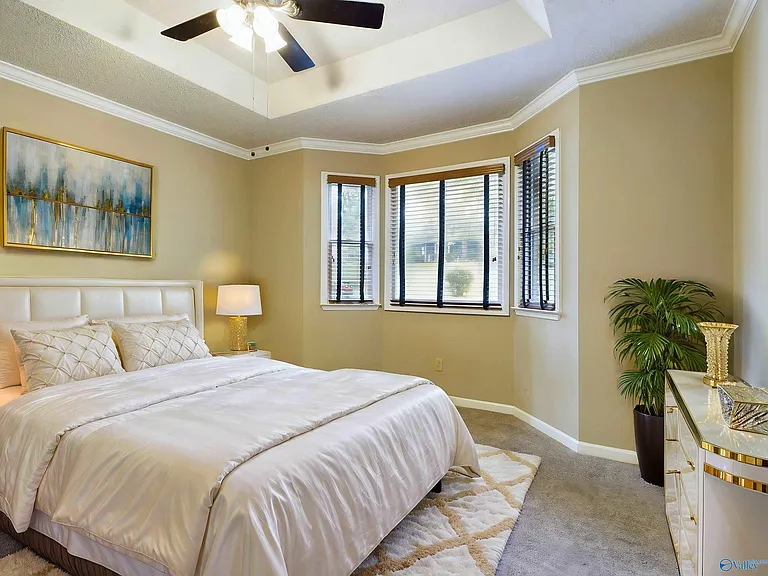 1016 Seina Vista Dr — Photo 12