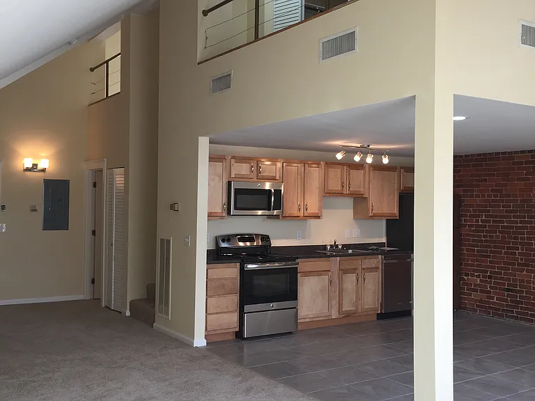 36 Abbott Street — Photo 26