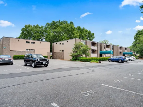 6 Shrewsbury Green Dr Unit J, Shrewsbury, MA 01545