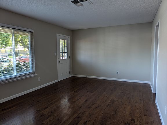 3rd image of 1243 Woodfield Ave