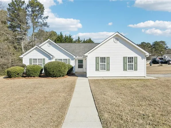 7091 Greenridge Dr, Loganville, GA 30052