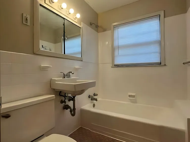 Fremont 4134 — Photo 12